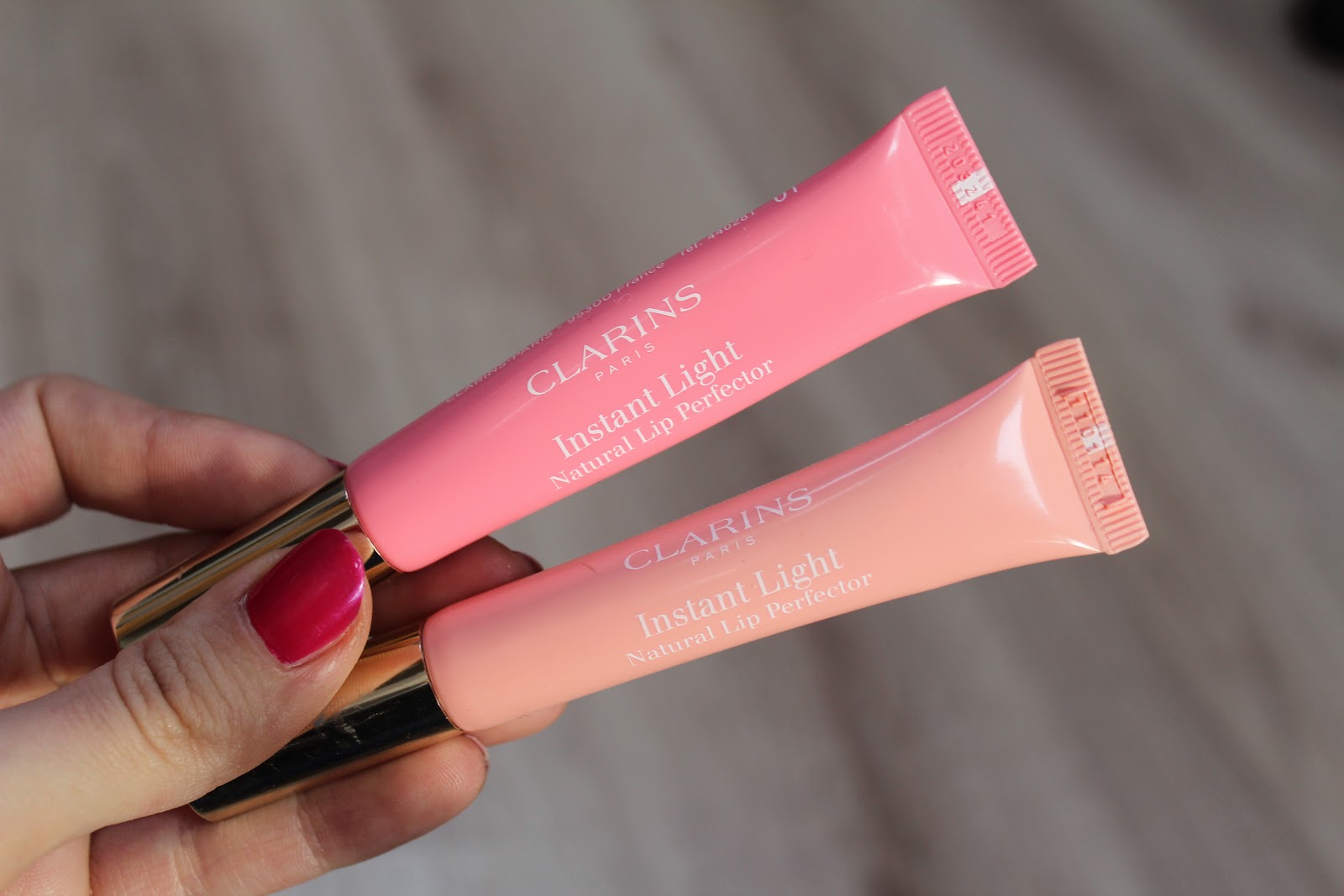Clarins Instant Light Natural Lip Perfector Lily Pebbles